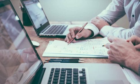 The Role of Online Programs and Certifications in Shaping Banking Career 